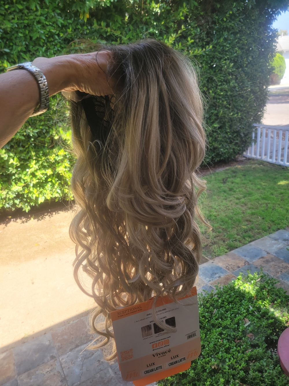 Brand New, Kiss Vivacé Lux Pre-Styled Lace Front Wig in Cream Latte - Picture 2 of 15